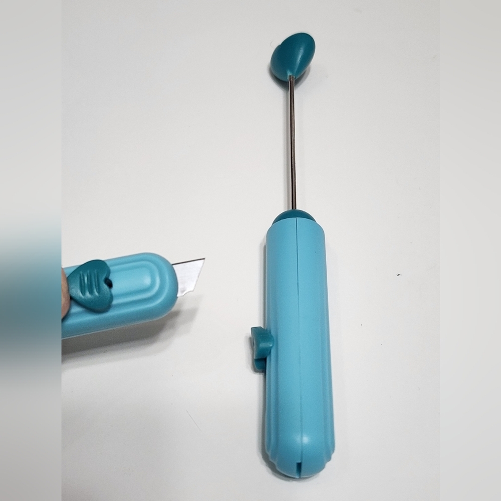 Beadable Box Cutter Craft Supplys Beads Crafting DIY Blue Hearts‎